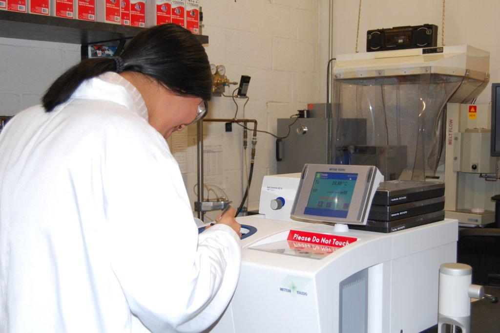 Analytical laboratory equipment